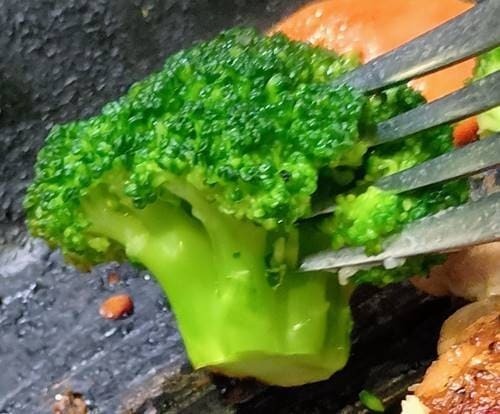 いきなり！ステーキ グリルチキンステーキ ブロッコリー.jpg