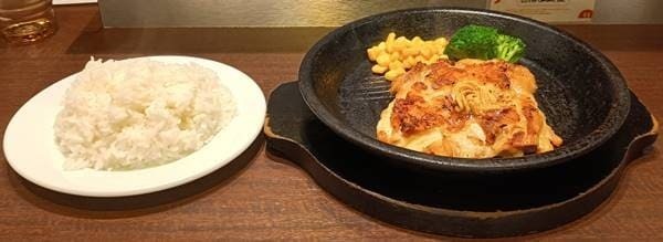 いきなり!ステーキ グリルチキンステーキ(1).jpg