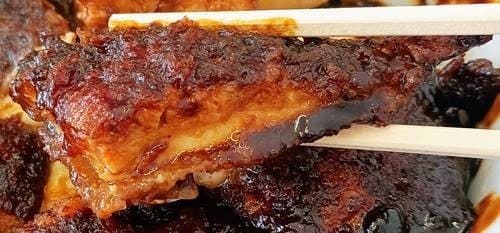 かつや 黒味噌チキンカツ丼 チキンカツ.jpg