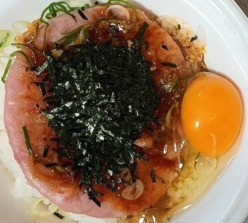 すき家 まぐろユッケ丼(3).jpg