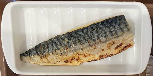 すき家 塩さばまぜのっけ朝食 鯖.jpg