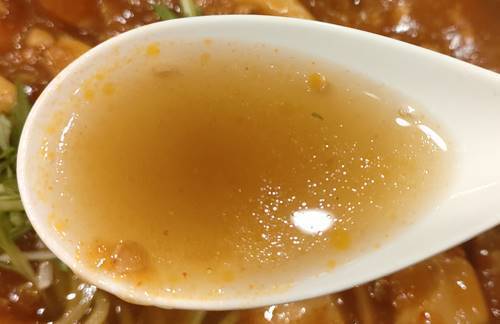 まるまつ マーボー麺 スープ.jpg
