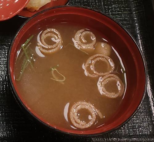 まるまつ 味噌汁.jpg