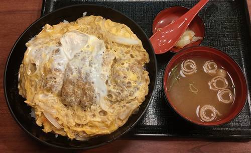 まるまつ 大盛かつ丼.jpg