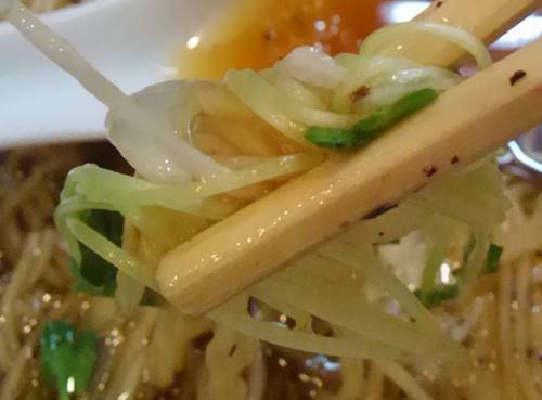 らあめん花月嵐 中華そば しば田 麺&ネギ&カイワレ.JPG