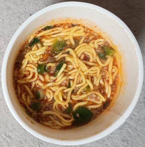 エースコック タテ型 飲み干す一杯 担担麺.jpg
