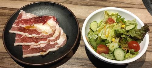 カルビ大将 石焼ビビンバ＆焼肉ランチ サラダ＆肉.jpg