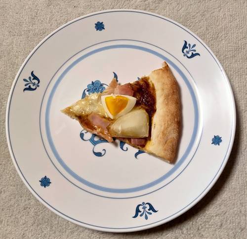 ココス ハーフ＆ハーフ ベーコンとポテトのカレーソースピッツァ.jpg