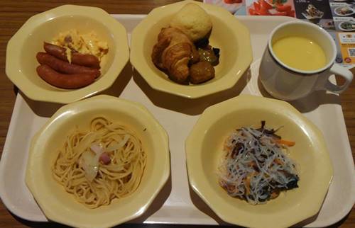ココス朝食バイキング 1.JPG