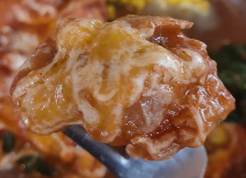 サイゼリヤ 鶏肉のトマトソース煮込みランチ 鶏肉.jpg