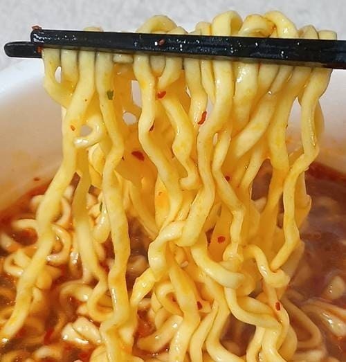 サッポロ一番 極辛 味噌旨タンメンどんぶり 麺.jpg