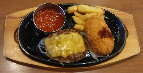 ビッグボーイ ランチ チーズハンバーグ&カニクリームコロッケ.JPG