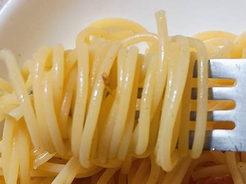 ブリッコリーと玉ねぎのペペロンチーノ パスタ.jpg