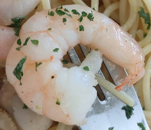 マンマ・マリィ エビとホタテのパスタ 海老.jpg