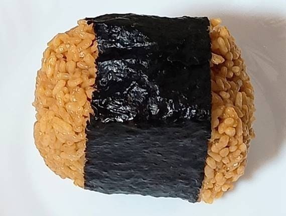 ミニストップ でかむすび こく旨鶏醤油マヨネーズ具増量.jpg
