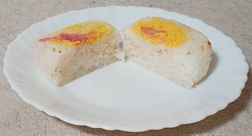 ミニストップ まる寿司 田舎風ちらし 断面.jpg