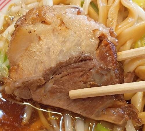 ラーメン ビリー 豚出汁ラーメン チャーシュー.jpg