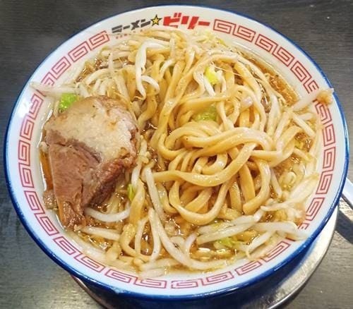 ラーメン ビリー 豚出汁ラーメン 天地返し.jpg