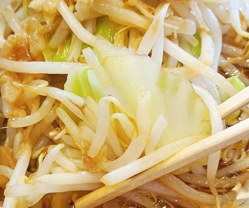 ラーメン ビリー 豚出汁ラーメン 野菜.jpg