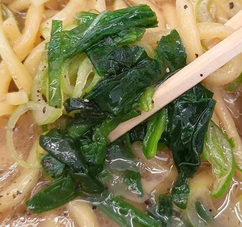ラーメン山岡家 醤油ラーメン ほうれん草.jpg
