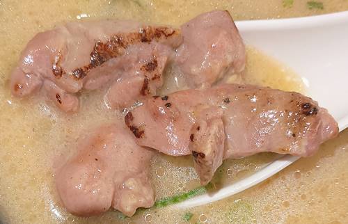 リンガーハット 鶏白湯つけ麺炭火焼き鴨肉入り 鴨肉.jpg