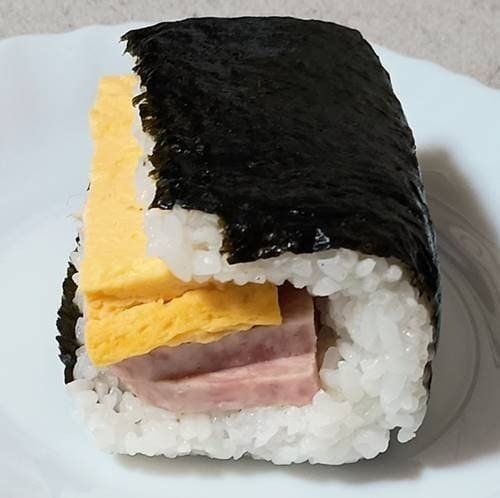 ローソン 盛りすぎ！ポーク玉子（シーチキンマヨネーズ）(2).jpg