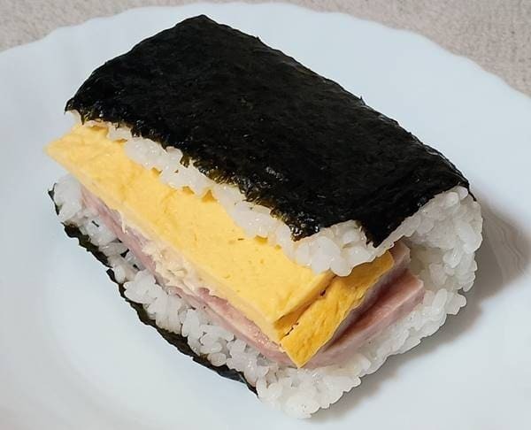 ローソン 盛りすぎ！ポーク玉子（シーチキンマヨネーズ）(3).jpg