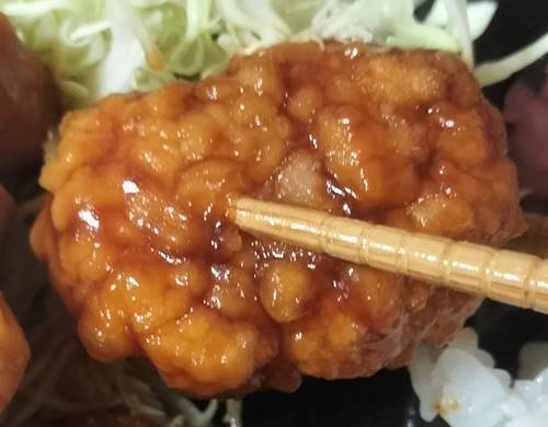 ローソン 酢豚弁当 酢豚.jpg
