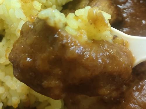 ローソン 鮮烈にスパイス香る！チキンカレー(1).jpg