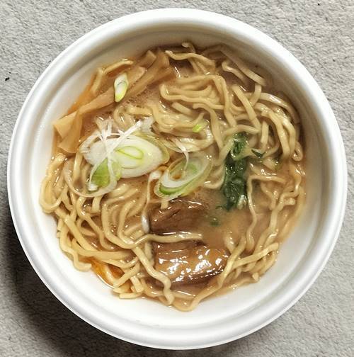 ローソン 麺屋とがし監修 濃厚海老味噌ら〜麺.jpg