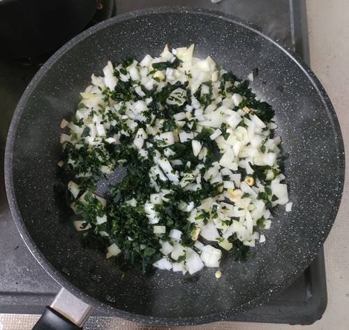 ワカメピラフ 玉ねぎ&ワカメ.jpg