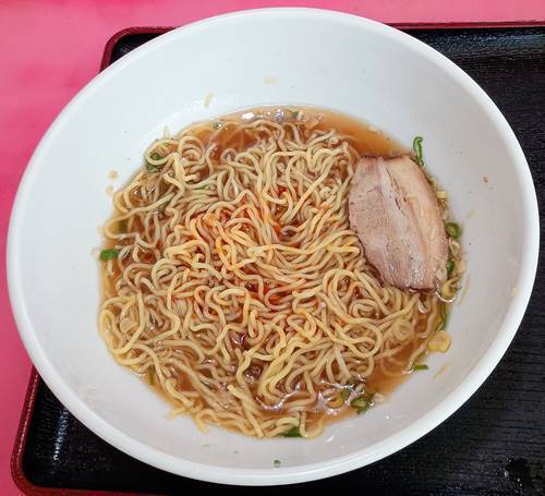 中国料理 彩鳳 ラーメン 辣油投入.jpg