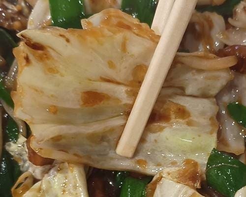 中華料理店 鳳翔 レバニラ炒め定食 キャベツ.jpg