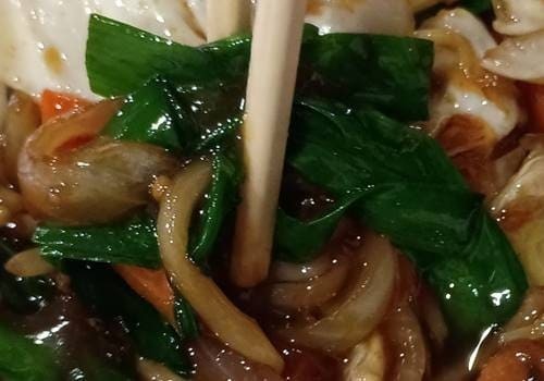 中華料理店 鳳翔 レバニラ炒め定食 ニラ.jpg
