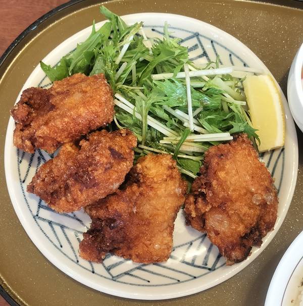 中華麺食房 三宝亭 若鶏の唐揚げ定食 若鶏の唐揚げ.jpg