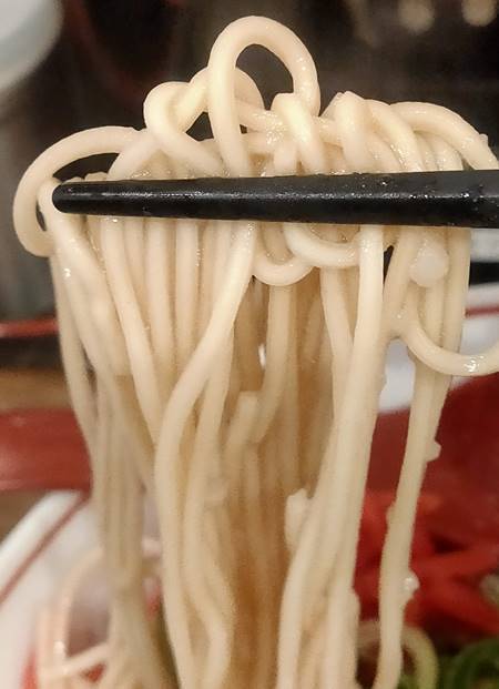 京都ラーメン おおきに 麺.jpg