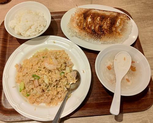 台湾点心房 五目チャーハン 餃子セット パラパラチャーハンにモチモチ餃子 バイク好きペケの気ままにブログ