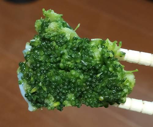 吉野家 ライザップ牛サラダ ブロッコリー.jpg