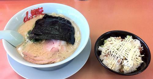 山岡家 醤油ラーメン サービスセットA.JPG