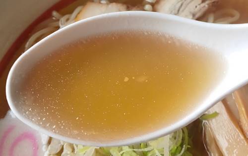 幸楽苑 しじみエキス入り醤油らーめん スープ.jpg