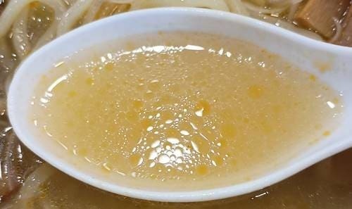 幸楽苑 スペシャル塩らーめん スープ.jpg