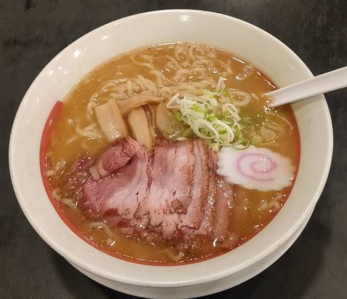 幸楽苑 ローストビーフ入り味噌らーめん.jpg