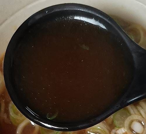日清 Ramen Break Beats 地鶏醤油らぁ麺 スープ.jpg