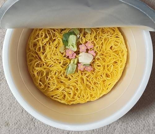 日清食品 日清麺職人 濃いだし 煮干し醤油(1).jpg