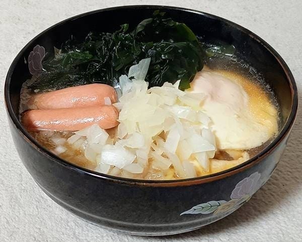 東洋水産 マルちゃんの生ラーメン 醤油(1).jpg