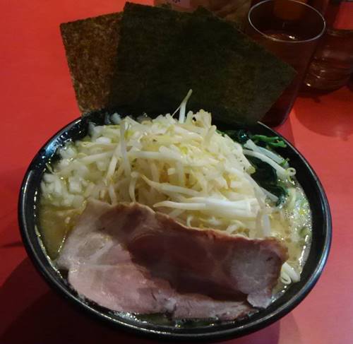 横浜ラーメン とんこつ家 もやし玉ねぎ塩ラーメン.JPG