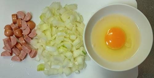 激辛チャーハン 材料.jpg