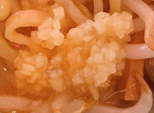 自家製麺専門店 マタタビ商店 ジロえもん 味噌 にんにく投入.jpg