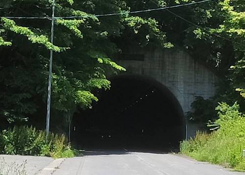 遠野トンネル.jpg