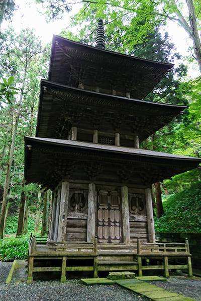 高蔵寺 三重塔.jpg